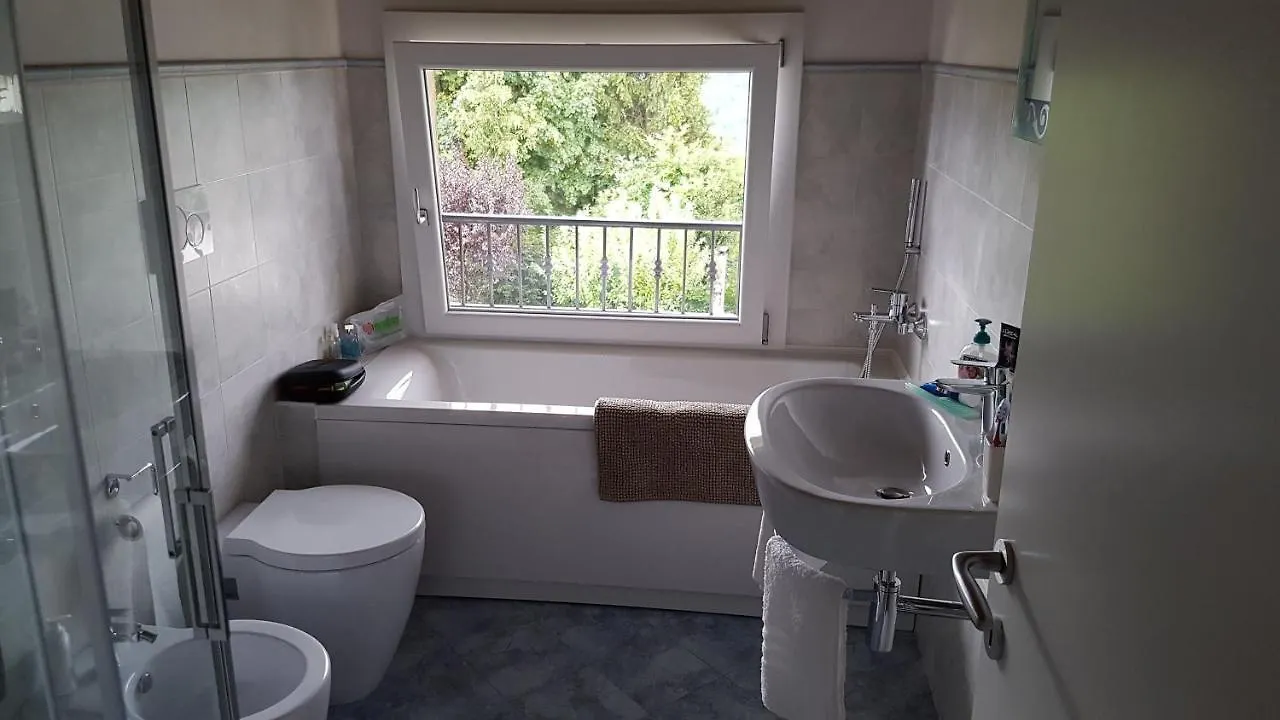 Cherry House B&B Polinago Italy